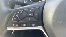 Nissan Qashqai 1.3 DiG-T Acenta Premium 5dr Petrol Hatchback